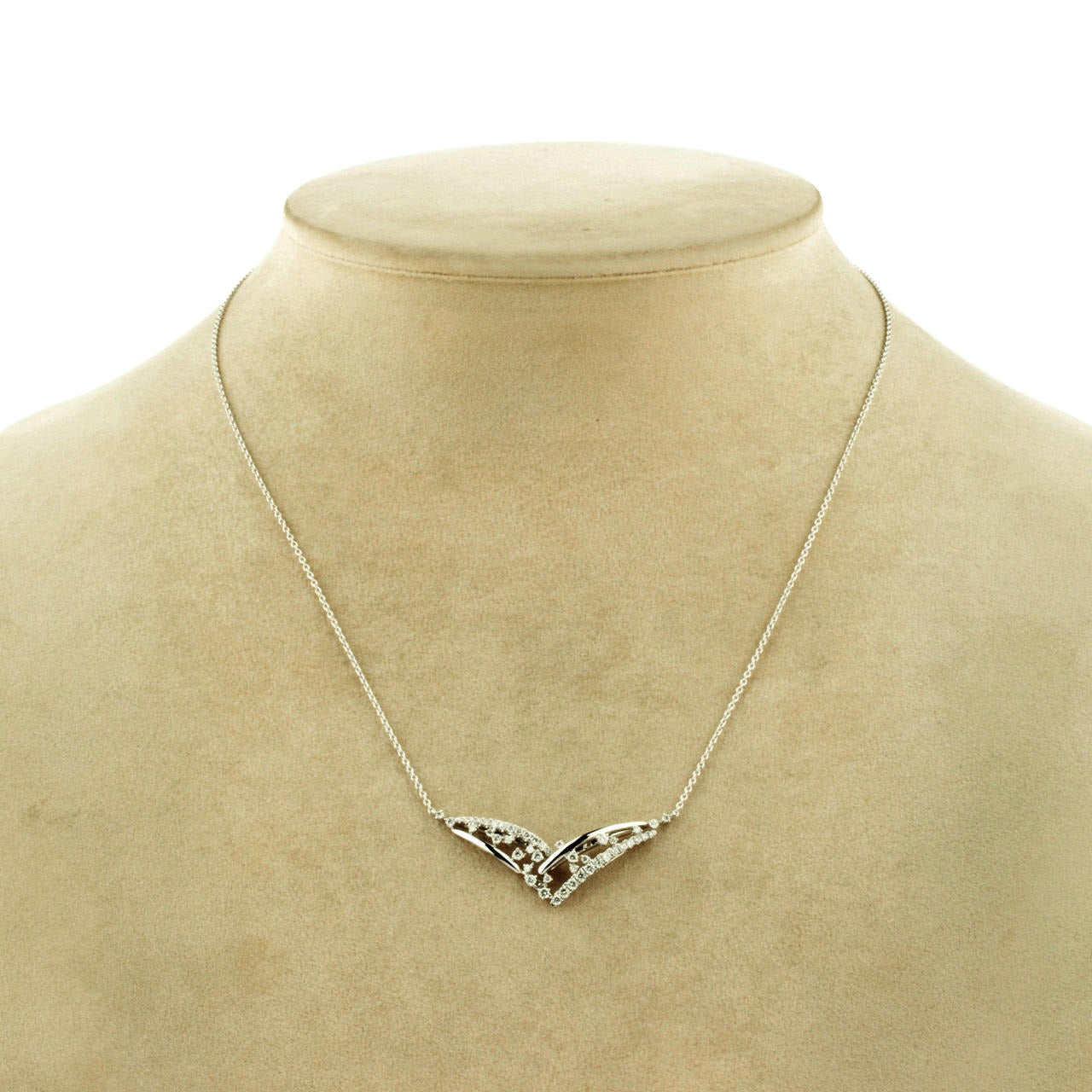 custom diamond pendant necklace