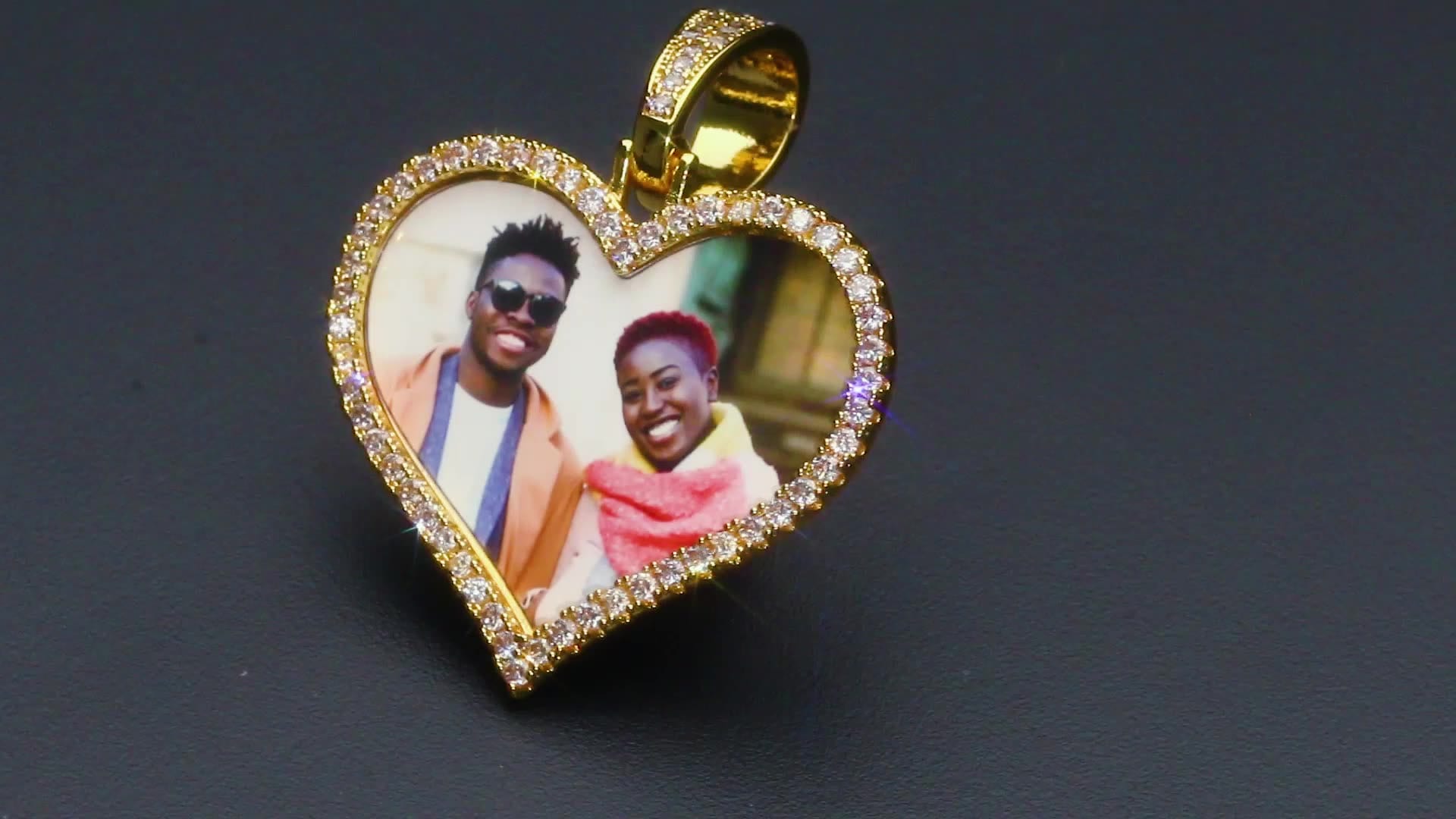 Custom Heart Shape Iced Out Cuban Chain Photo Pendant Designer Charms For Jewelry Making