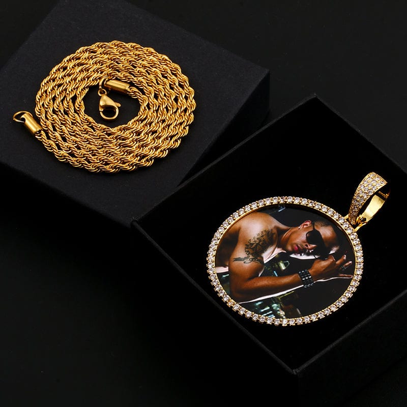 Custom Round Shape Minimalist Jewelry Necklace Hip Hop Iced Out Trendy Pendant With Picture Inside
