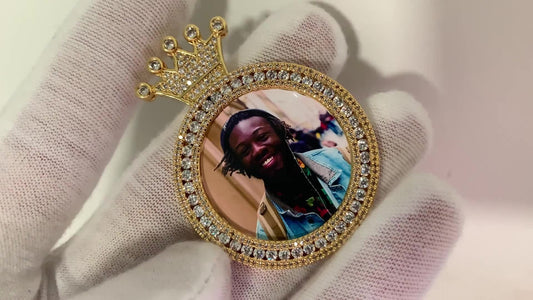 Custom Crown Design Rope Chain - Iced Out  Crystal  Pendant Pendant