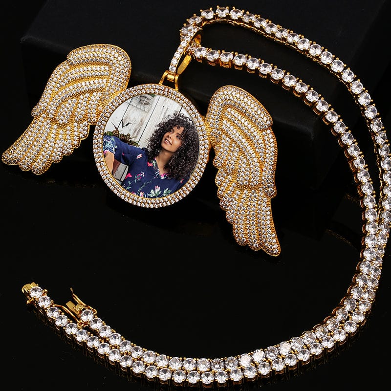 Hot Selling 18K Gold Plated Brass Zircon Iced Out Big Wing Photo Pendant With Rope Chain