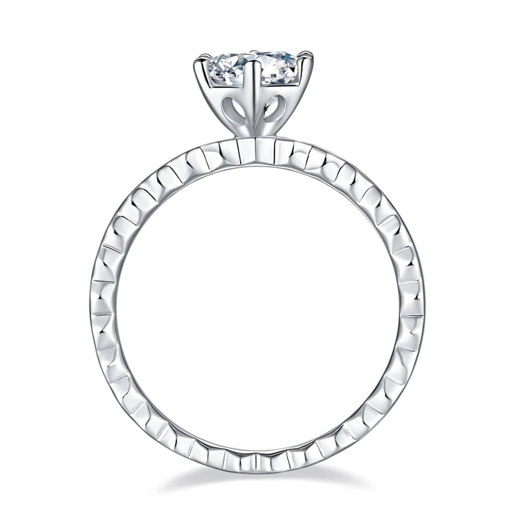 vvs moissanite diamond engagment ring